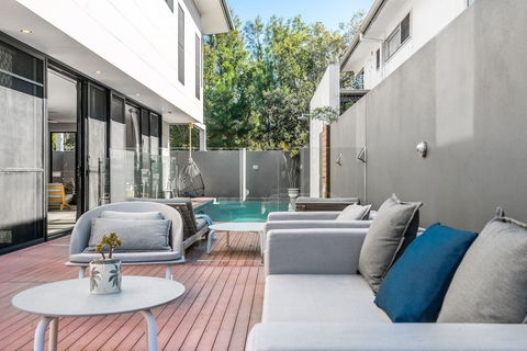 A PERFECT STAY - Catalina's - Melbourne Tourism 1