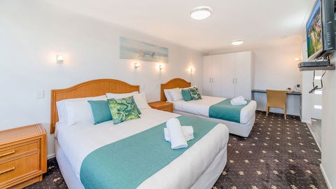 Adrift Apartments - Melbourne Tourism 4