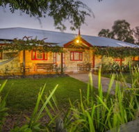 Monkey Place Country House - Melbourne Tourism