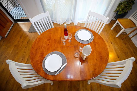 Dell Lee Cottage - Melbourne Tourism 3