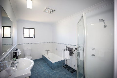 Dell Lee Cottage - Melbourne Tourism 5