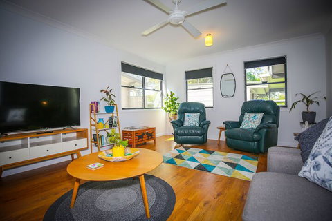 Dell Lee Cottage - Melbourne Tourism 6