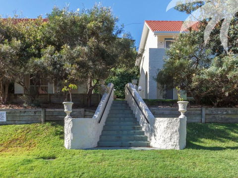 Surfsea Villa Manyana 32 - Melbourne Tourism 3