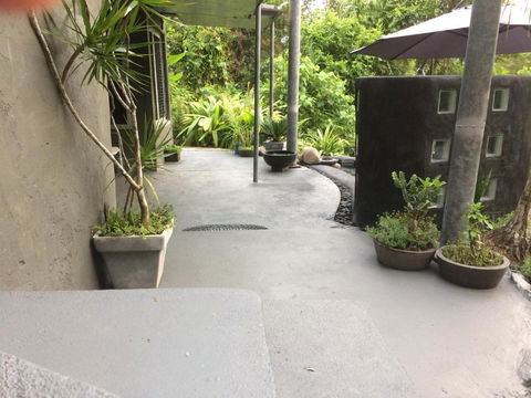 Earthship Daintree - Melbourne Tourism 2