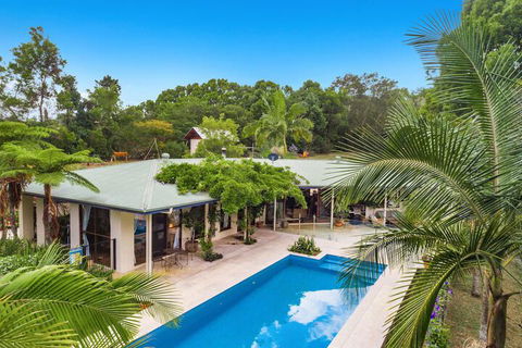 Casa Serena - Melbourne Tourism 6