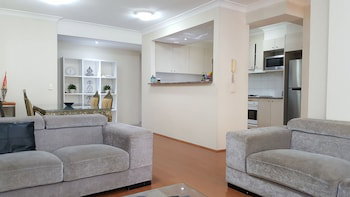 Furnished 2 Bedroom By Harbourside - Melbourne Tourism 5
