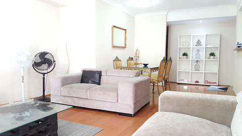 Furnished 2 Bedroom By Harbourside - Melbourne Tourism 1