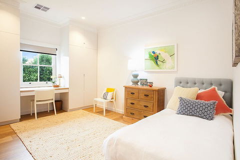 The Tarmons - Melbourne Tourism 3