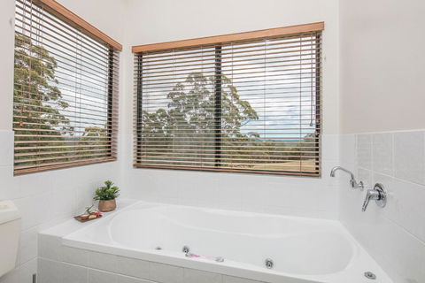 Karrak Reach Forest Retreat - Melbourne Tourism 5