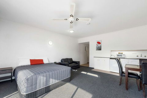 Comfort Inn & Suites Riverland - Melbourne Tourism 5