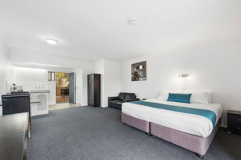 Comfort Inn & Suites Riverland - Melbourne Tourism 4