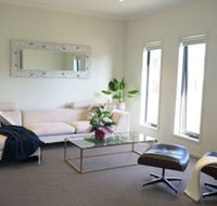Brand New 4 Bedrooms House - Melbourne Tourism