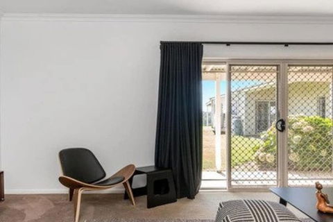 Your Luxury Escape Byron Sunset Breeze - Melbourne Tourism 6