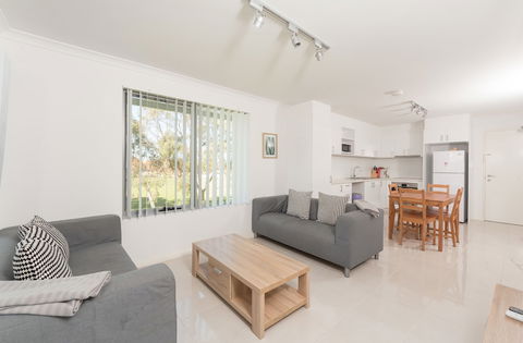 Lakeview Suites - Melbourne Tourism 4
