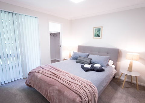 Lakeview Suites - Melbourne Tourism 0