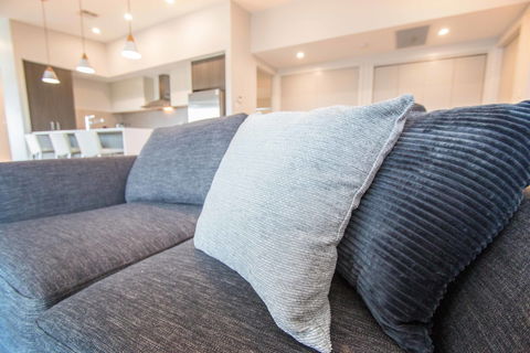 Wellington Lake Retreat - Melbourne Tourism 5