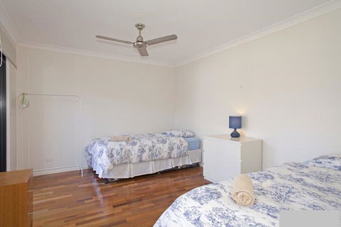 Hibiscus House Sawtell NSW - Melbourne Tourism 3