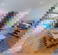 Loch Retreat 550m TO Town - Melbourne Tourism