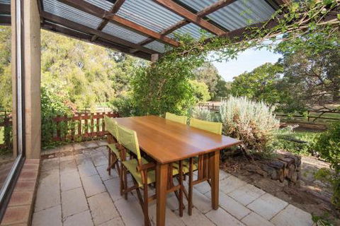 Trastevere Cowaramup Farm House - Melbourne Tourism 2