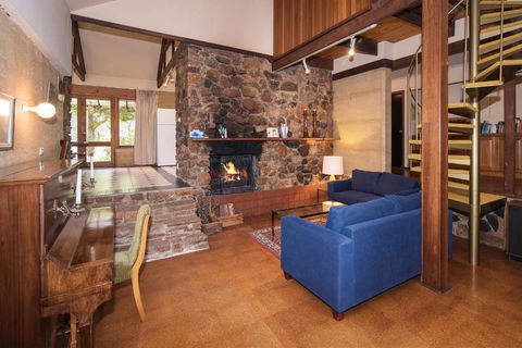 Trastevere Cowaramup Farm House - Melbourne Tourism 6
