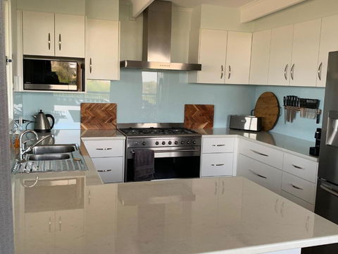 Longbeach House - Melbourne Tourism 4