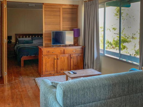 Longbeach House - Melbourne Tourism 3