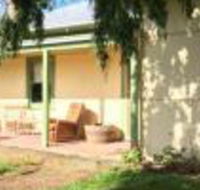 Tarndwarncoort Farmers Cottage - Melbourne Tourism