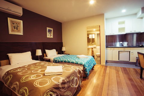 YTI Garden Hotel - Melbourne Tourism 4