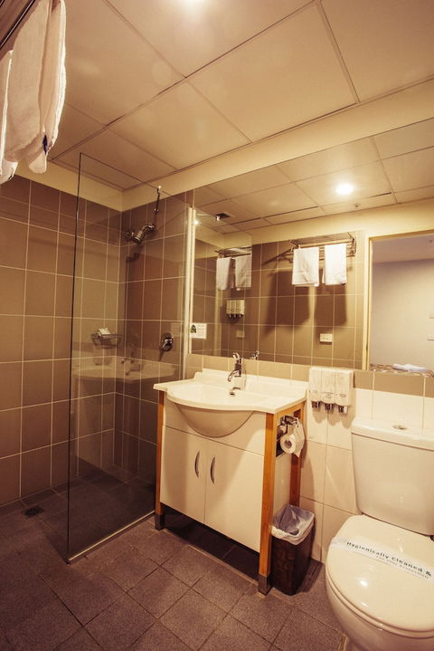 YTI Garden Hotel - Melbourne Tourism 6