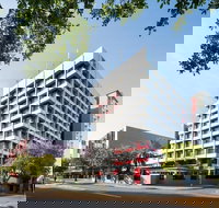 H on Smith Hotel - Melbourne Tourism