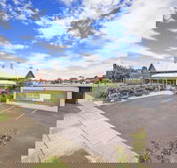 Hamilton Lakeside Motel - Melbourne Tourism