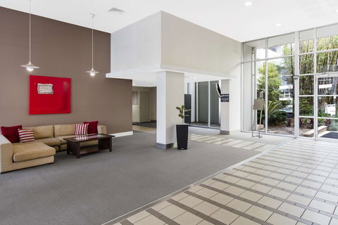 Oaks Brisbane Mews Suites - Melbourne Tourism 5