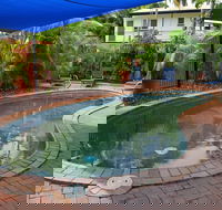Coconut Grove Holiday Apartments - Melbourne Tourism