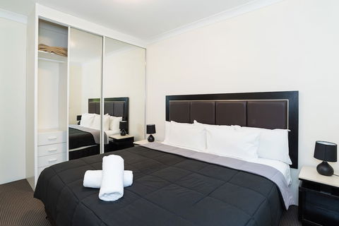 Eastwood Furnished Apartments - Melbourne Tourism 6