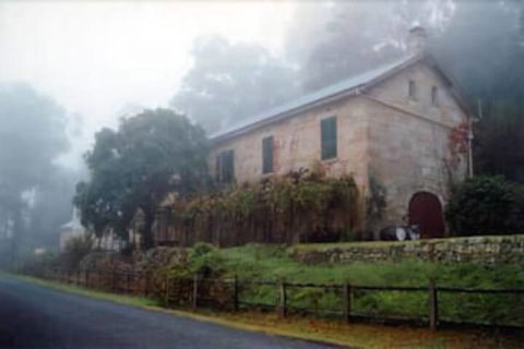 Tizzana Winery Bed & Breakfast - Melbourne Tourism 0