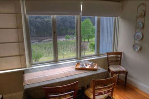 Tizzana Winery Bed & Breakfast - Melbourne Tourism 3