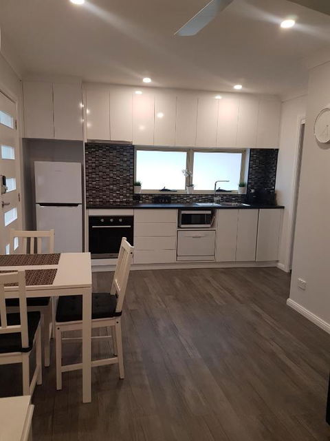 Edwin Place Apartment - Melbourne Tourism 5