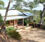 Trestrail Cottage B  B