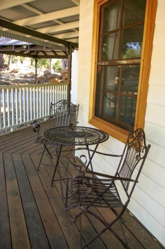 Quiet Escapes Cottages - Melbourne Tourism 4