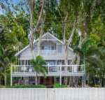 Decked Out by The Sea - Melbourne Tourism
