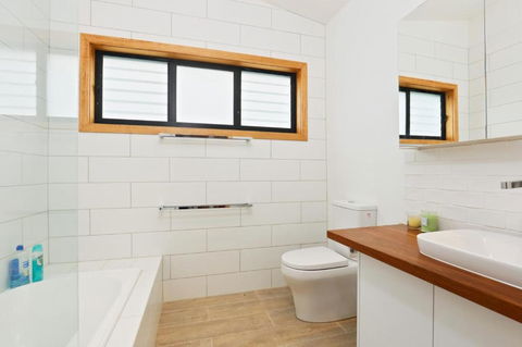 COASTAL BEAUTY On BRUCE - Melbourne Tourism 4