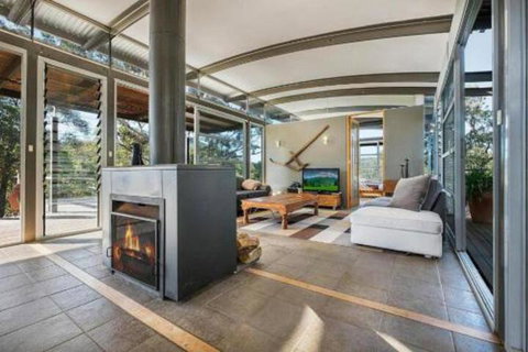 Howes Valley Hideaway Your Escape To The Wilderness - Melbourne Tourism 5