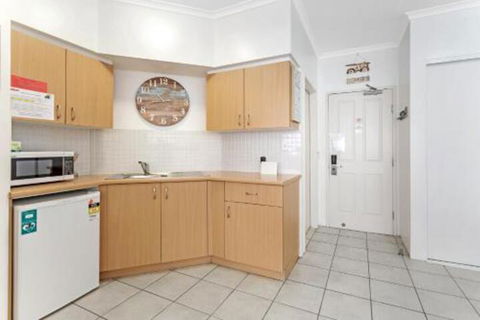 Zenith Unit 7 Shoal Bay - Melbourne Tourism 6
