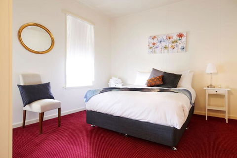 Grand Central Hotel - Melbourne Tourism 6