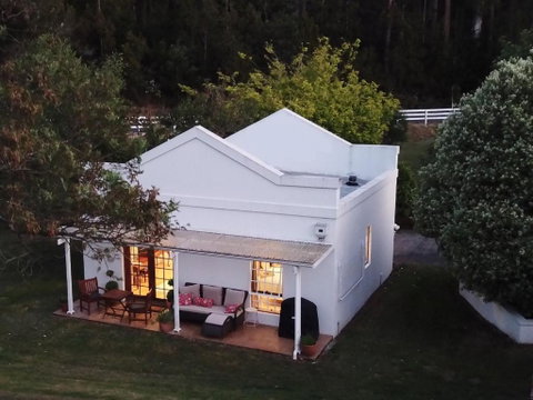 Forth River Cottage - Melbourne Tourism 6