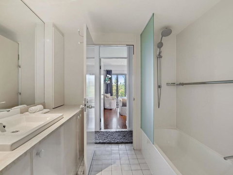 Claytons 5 - Melbourne Tourism 4