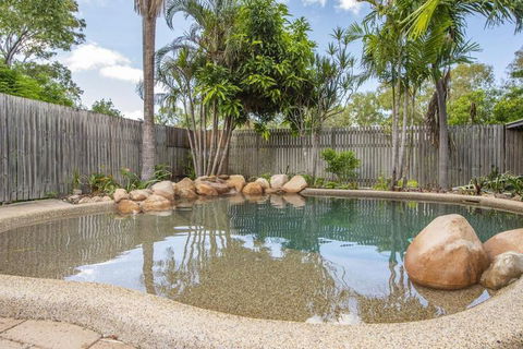 Sail Rock Apartment 1 - Melbourne Tourism 1