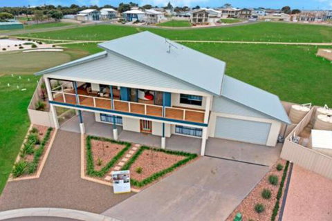 Gizmos Retreat - Melbourne Tourism 7