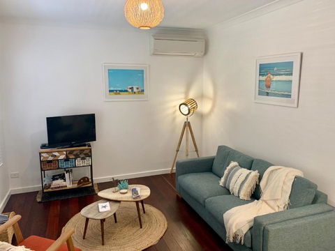 Yaringa Cottage...by The Sea - Melbourne Tourism 3