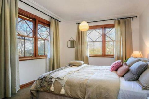 Treetops Elegant Inviting Designer Cedar Home - Melbourne Tourism 2